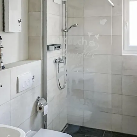 Beautiful Apartment In Graal-Mueritz With Wifi Апартаменты